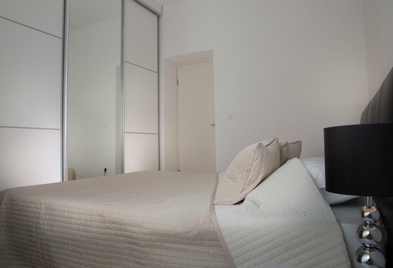 דוברובניק Apartments Victoria מראה חיצוני תמונה